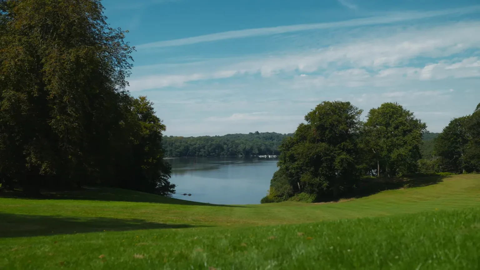 Le Blavet depuis le parc du domaine